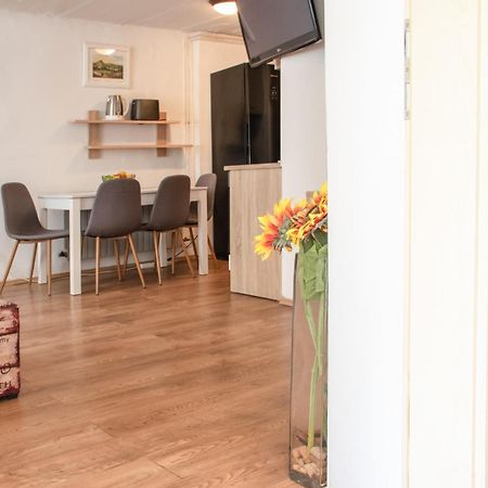 Twin-Magnolias Condo With Garden, Parking & Ev Station Zagreb Exteriör bild