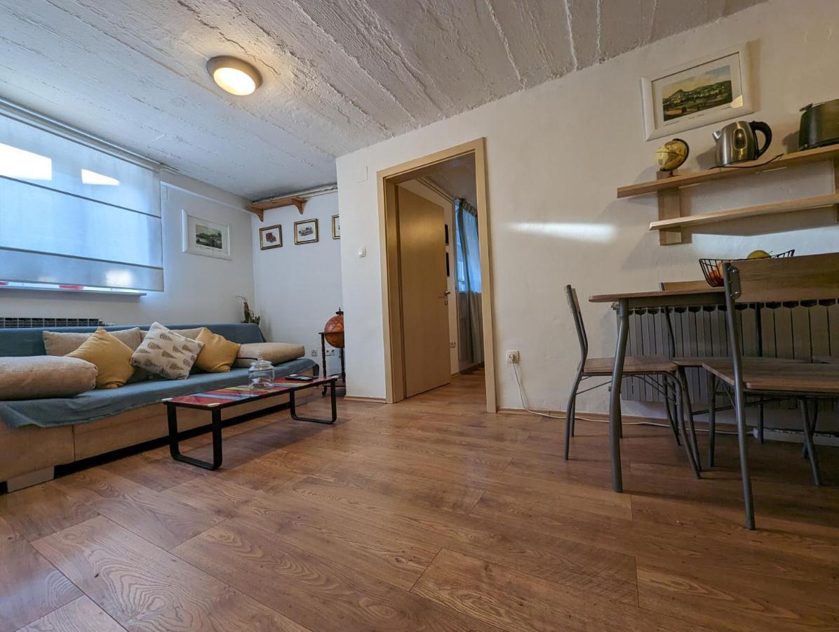 Twin-Magnolias Condo With Garden, Parking & Ev Station Zagreb Exteriör bild