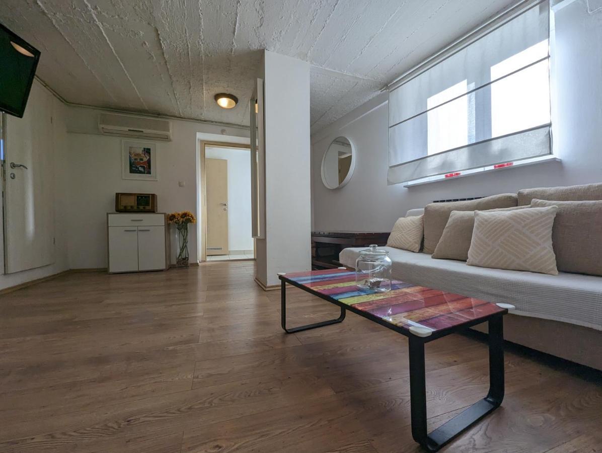 Twin-Magnolias Condo With Garden, Parking & Ev Station Zagreb Exteriör bild