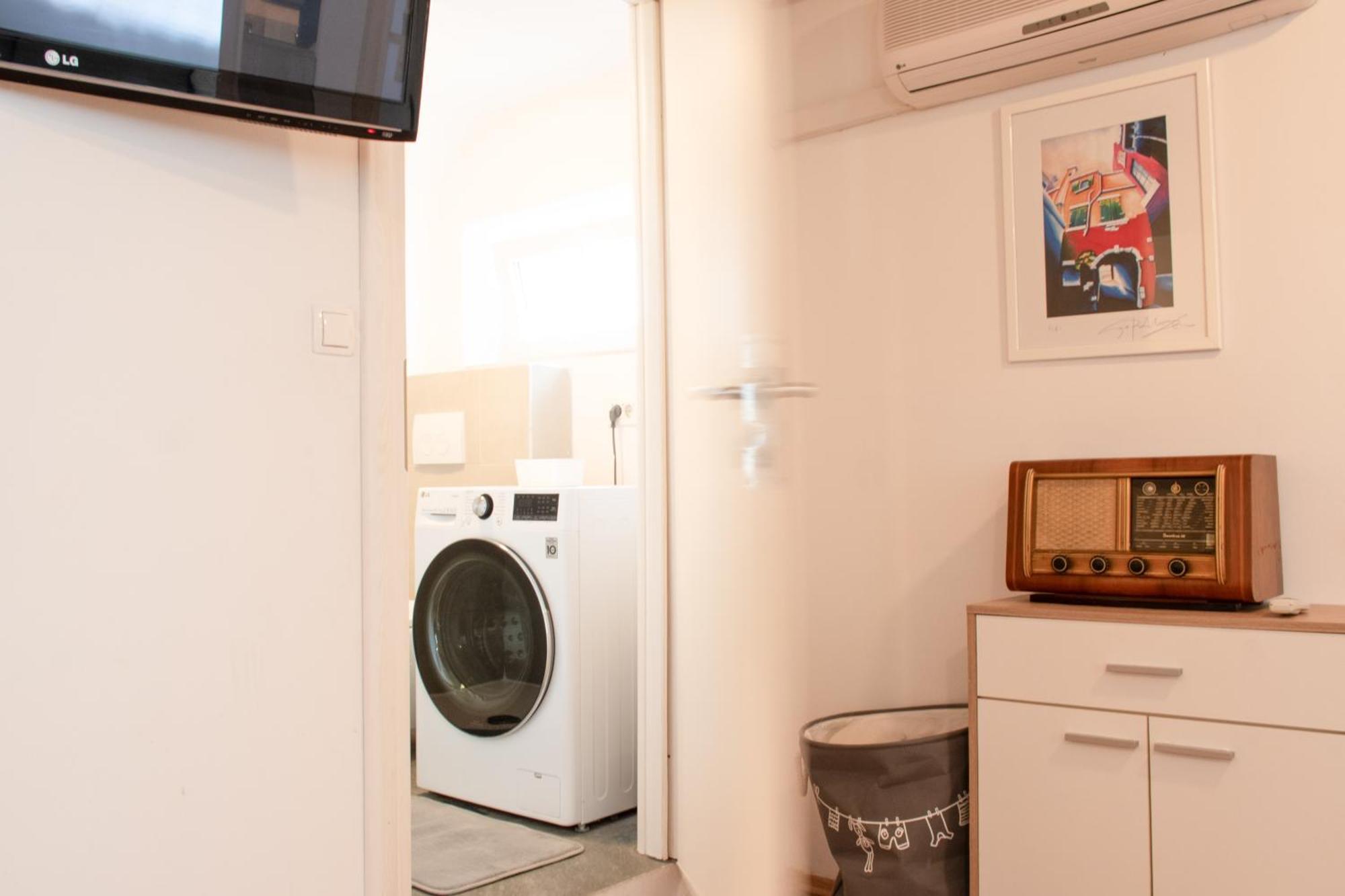 Twin-Magnolias Condo With Garden, Parking & Ev Station Zagreb Exteriör bild