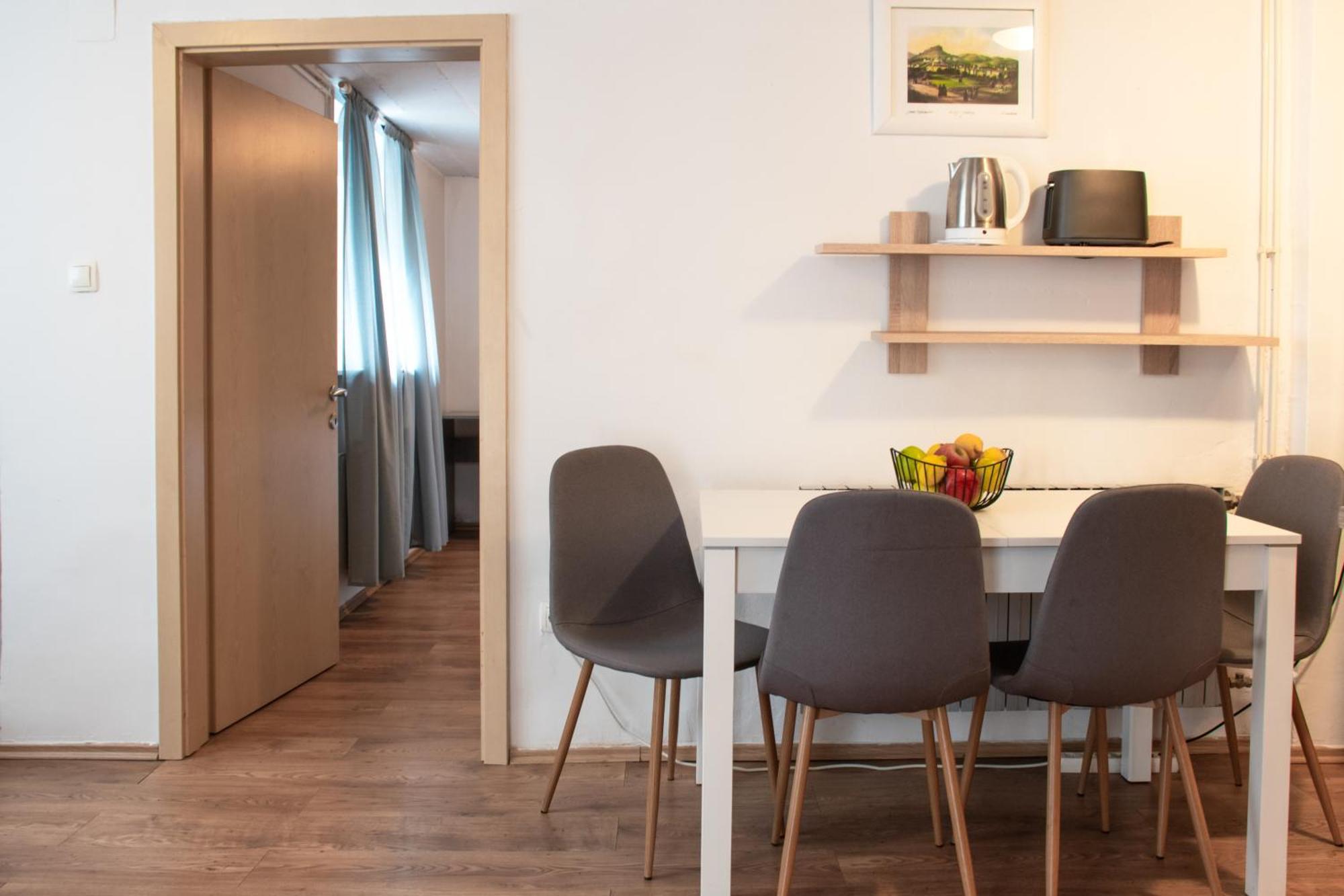 Twin-Magnolias Condo With Garden, Parking & Ev Station Zagreb Exteriör bild